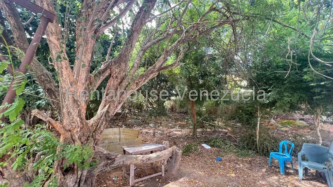 Terreno (Residencial) en Venta en Los Robles, Nueva Esparta - 3