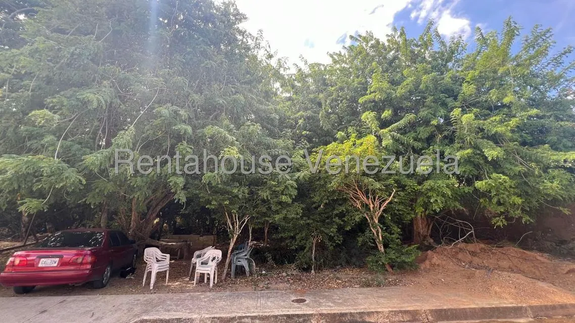 Terreno (Residencial) en Venta en Los Robles, Nueva Esparta - 4