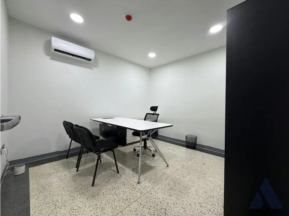 Alquilo oficina 420m2 San Roman 0694 - 2