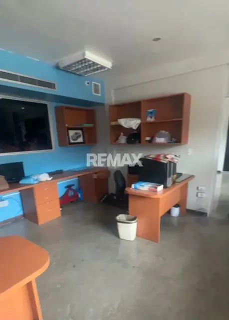 GALPON MAS OFICINAS - 4