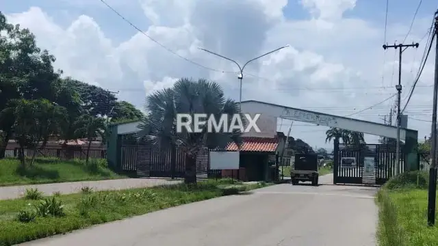 En venta casa en la Urb. La Esperanza. Tocuyito. Conj cerrado
