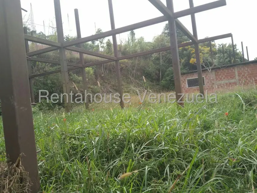 Terreno (Residencial) en Venta en El Junquito, Distrito Metropolitano - 3