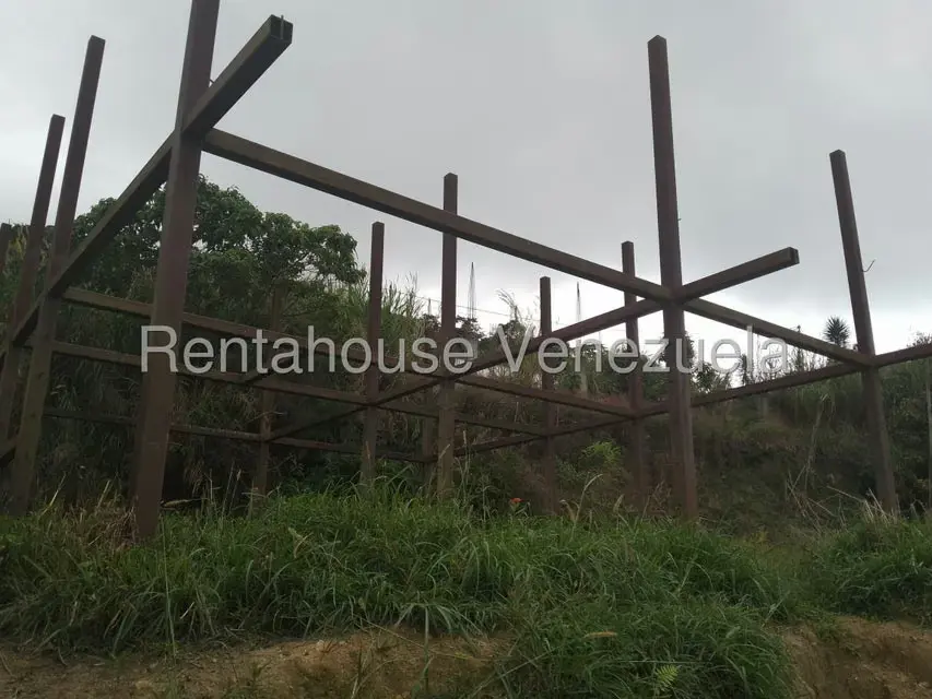 Terreno (Residencial) en Venta en El Junquito, Distrito Metropolitano - 10