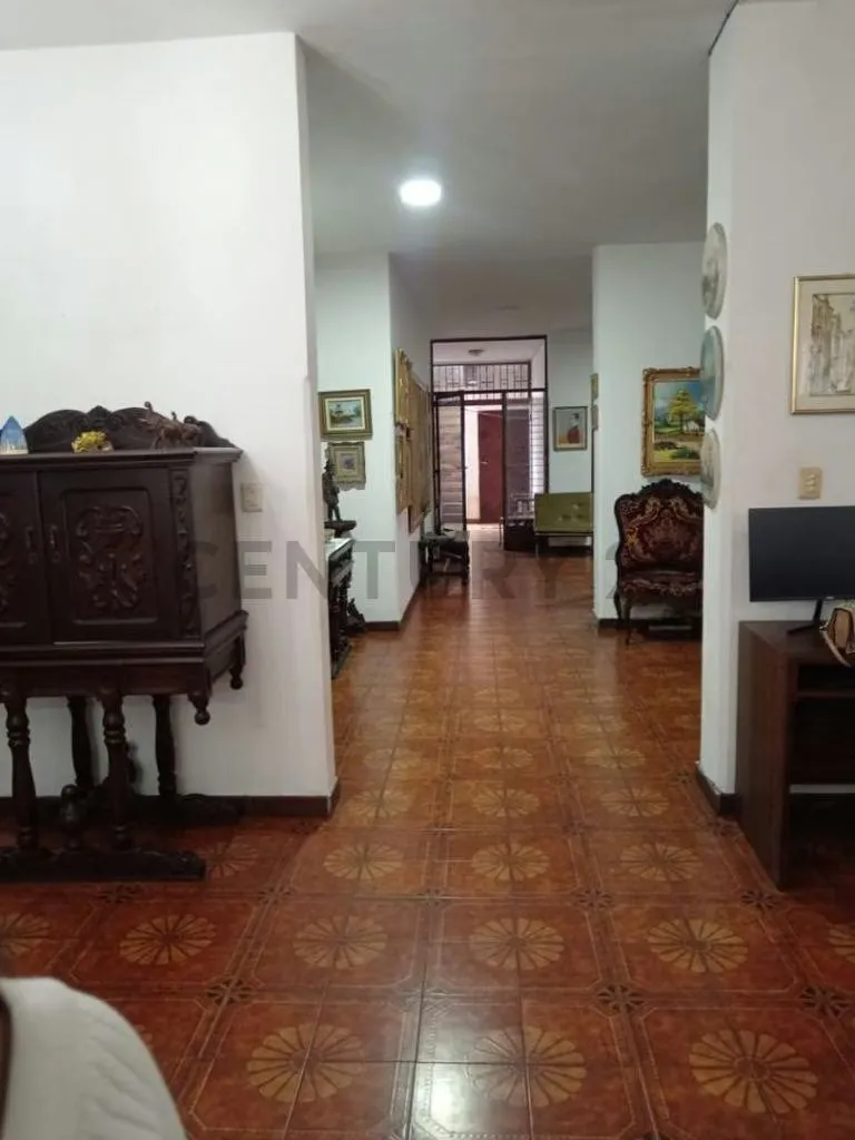 Excelente casa en Venta - Urb. Montalbán I - 3