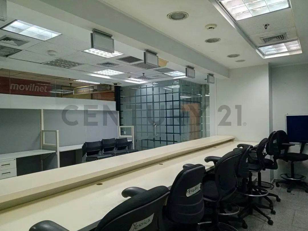 Tu negocio en el centro comercial MetroCenter, municipio Libertador - 14