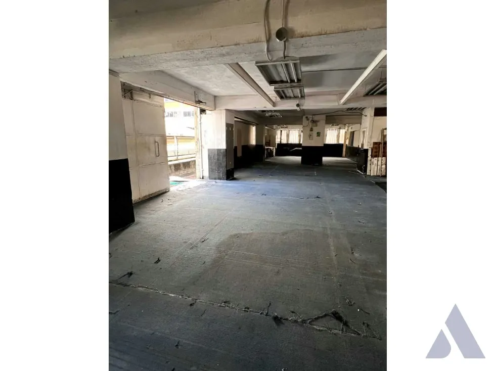Vendo edificio comercial 640m2 La Urbina 3945 - 3