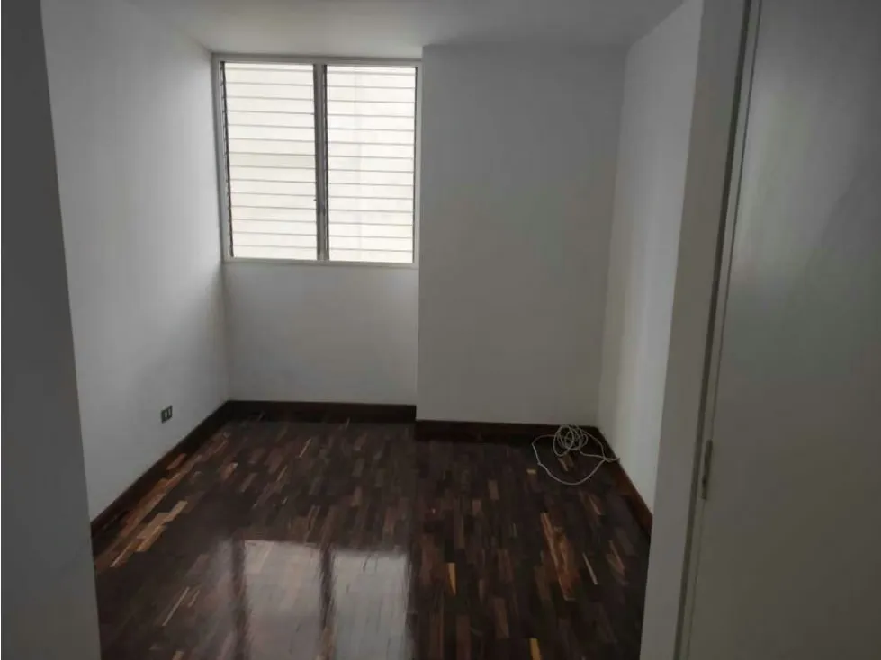 Venta Apartamento Av. Solano 118m2 - 5