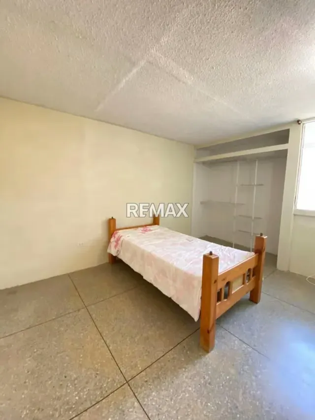 EN VENTA APARTAMENTO EN LA MORA - 3
