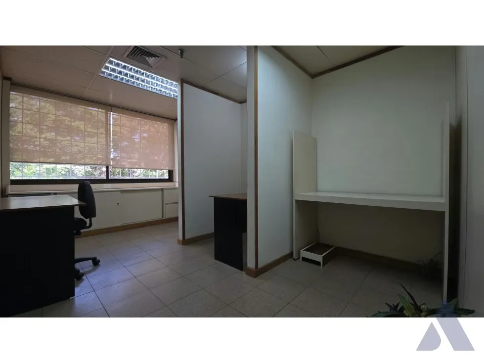 Alquilo oficina amoblada 50m2 Centro Profesional el Paraiso 8399 - 3