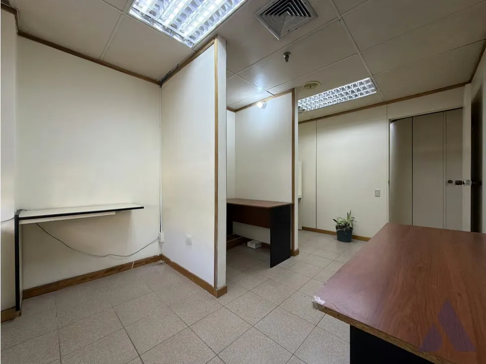 Alquilo oficina amoblada 50m2 Centro Profesional el Paraiso 8399 - 7