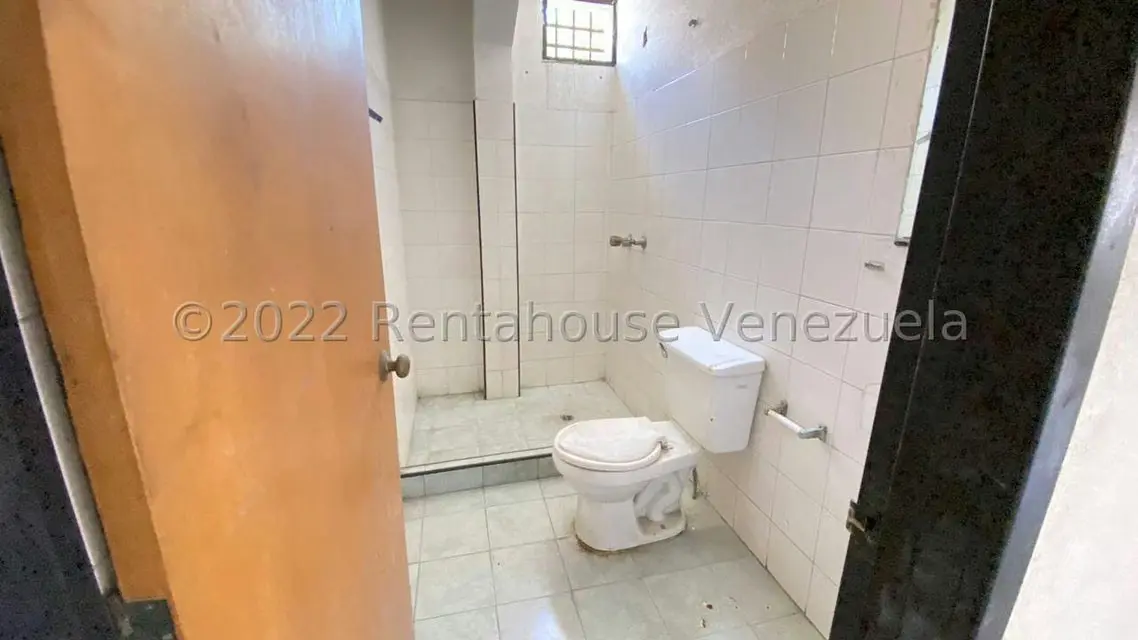 Local Comercial en Venta en Centro, Lara - 24