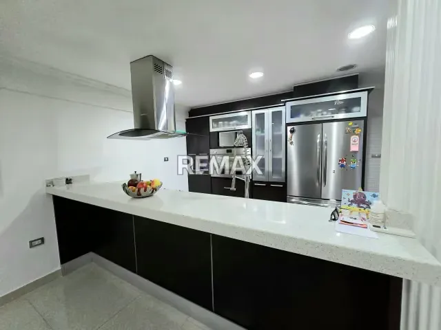 Amplia casa tipo Townhouse en venta - 4