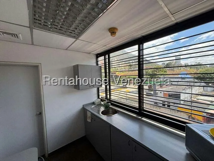 Consultorio Medico en Alquiler en Terrazas del Avila, Distrito Metropolitano - 6