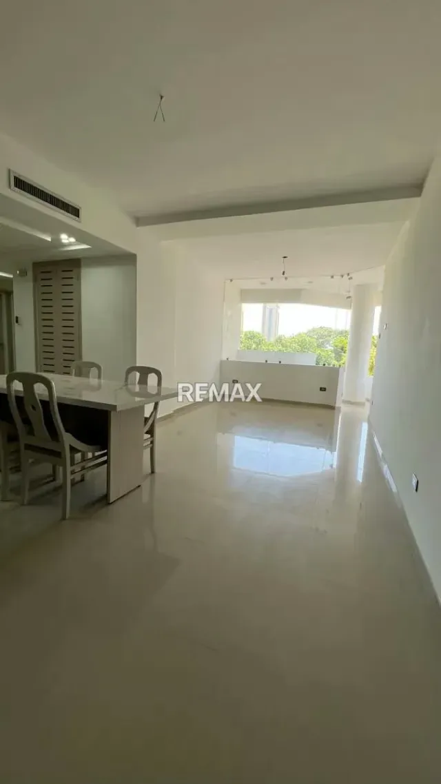 APARTAMENTO EN VENTA VIRGINIA PALACE SECTOR DON BOSCO MARACAIBO - 4