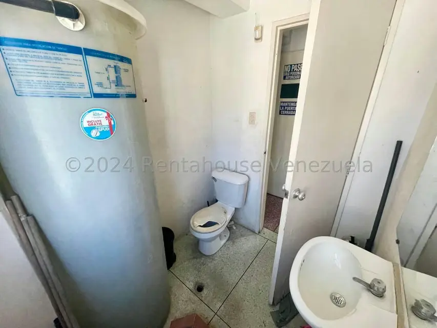 Local Comercial en Alquiler en Centro, Lara - 12