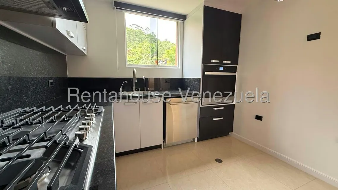 Apartamento (1 Nivel) en Alquiler en Colinas de La Tahona, Distrito Metropolitano - 11