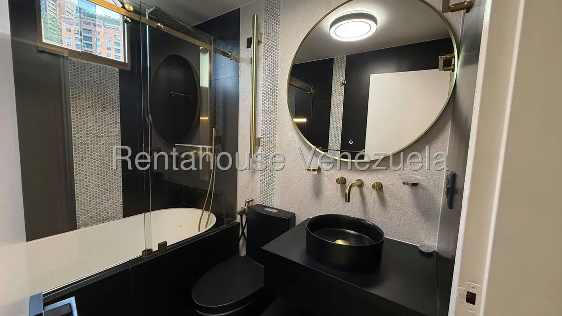 Apartamento (1 Nivel) en Alquiler en Colinas de La Tahona, Distrito Metropolitano - 14