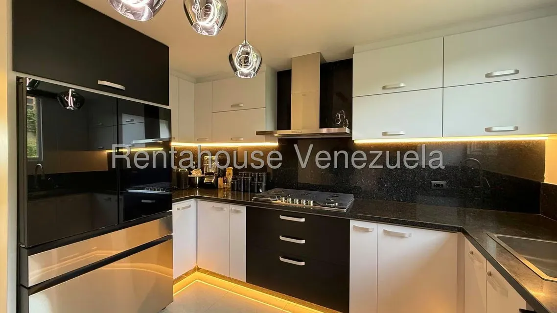 Apartamento (1 Nivel) en Alquiler en Colinas de La Tahona, Distrito Metropolitano - 8