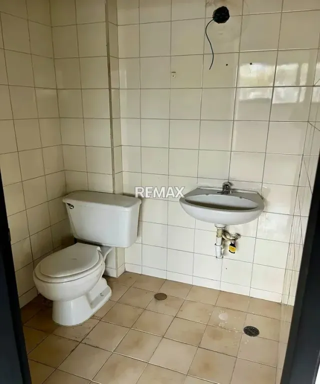 Amplio Local Comercial en Venta. CC NOVOCENTRO. PLC. - 7