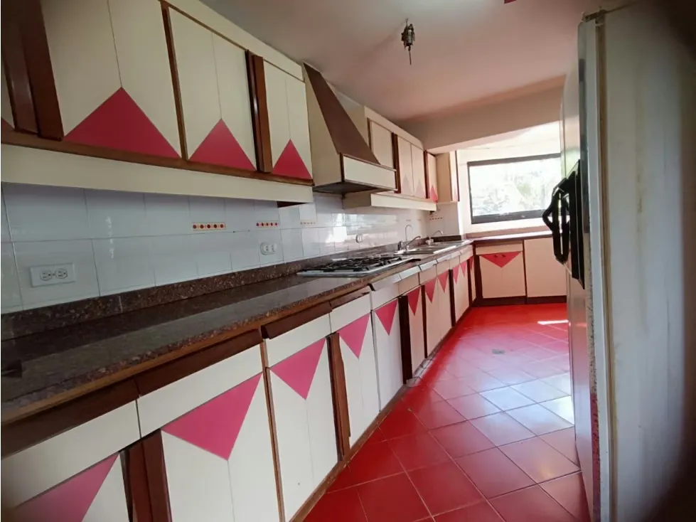Venta Apartamento Urbanización Miranda 150 Mts - 17