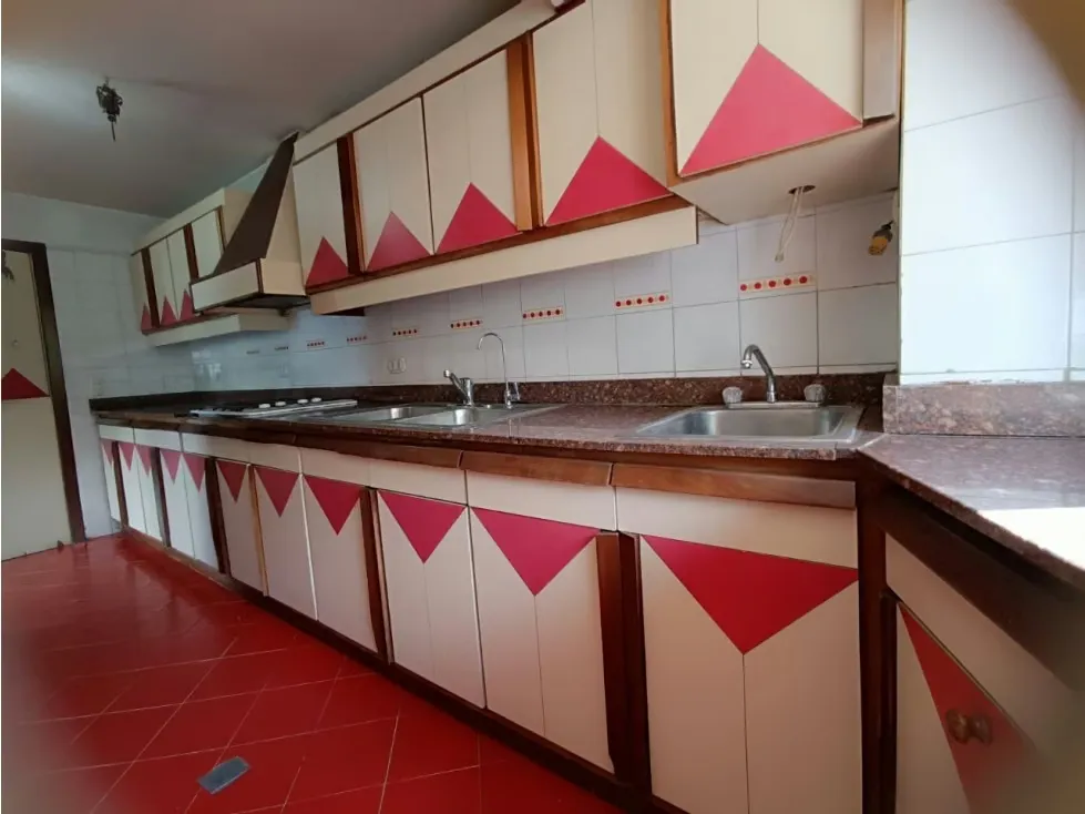 Venta Apartamento Urbanización Miranda 150 Mts - 18