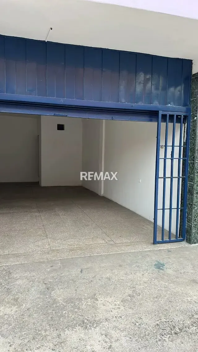 Casa Comercial En Venta - 5