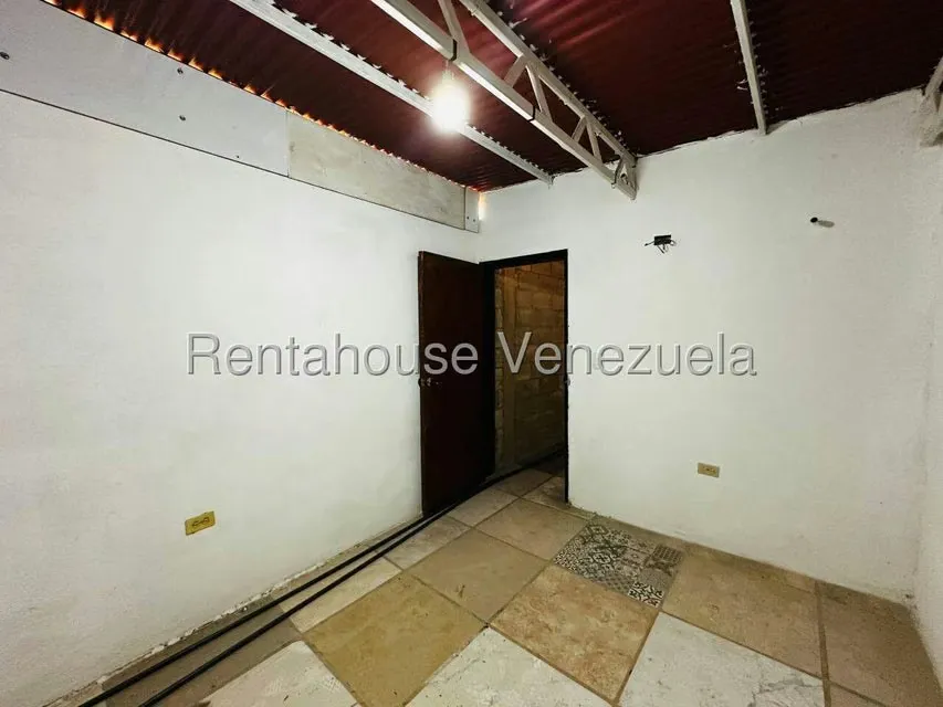 Comercial (Local Comercial) en Alquiler en Piñonal, Aragua - 12