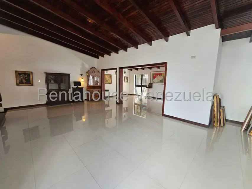 Casa (Colonial) en Venta en Baruta, Distrito Metropolitano - 5