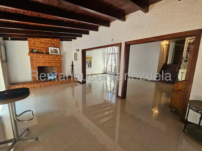Casa (Colonial) en Venta en Baruta, Distrito Metropolitano - 6