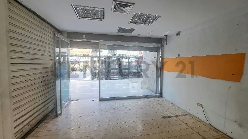 ML - Local Comercial en alquiler Av. Universidad - 2