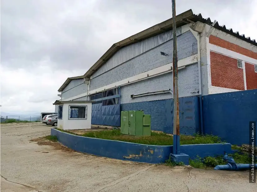 GALPON INDUSTRIAL EN LOS TEQUES, SECTOR GUARACARUMBO