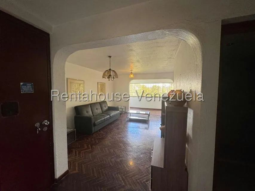 Apartamento (1 Nivel) en Venta en La Rosaleda, Miranda - 3