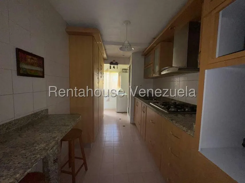 Apartamento (1 Nivel) en Venta en La Rosaleda, Miranda - 8