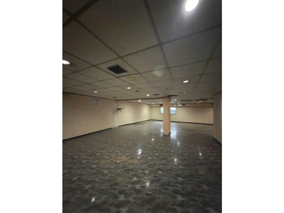 Se alquila Casa Comercial en Colinas de Bello Monte - 6