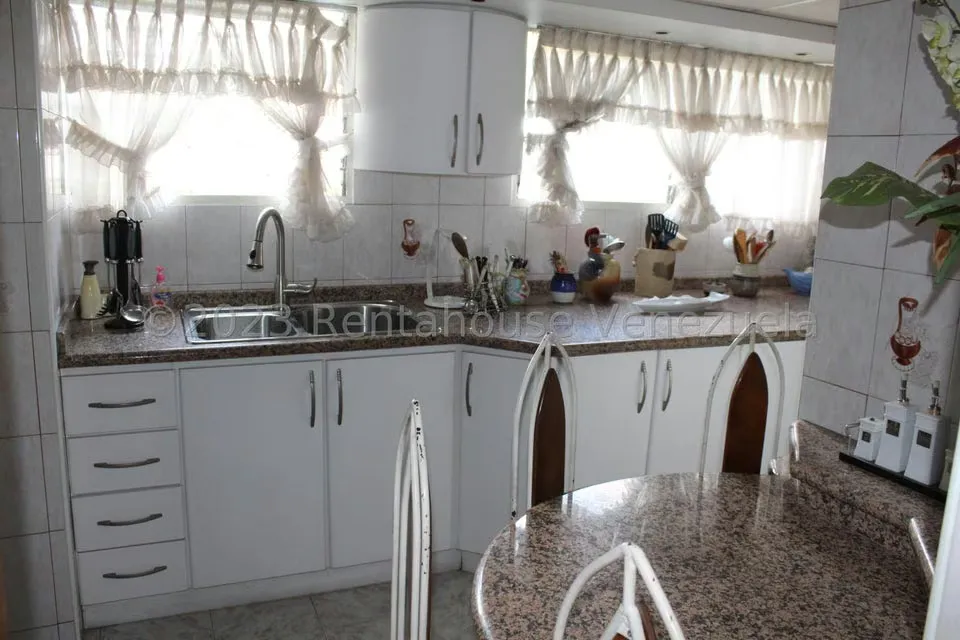 Apartamento (1 Nivel) en Venta en La Urbina, Distrito Metropolitano - 14