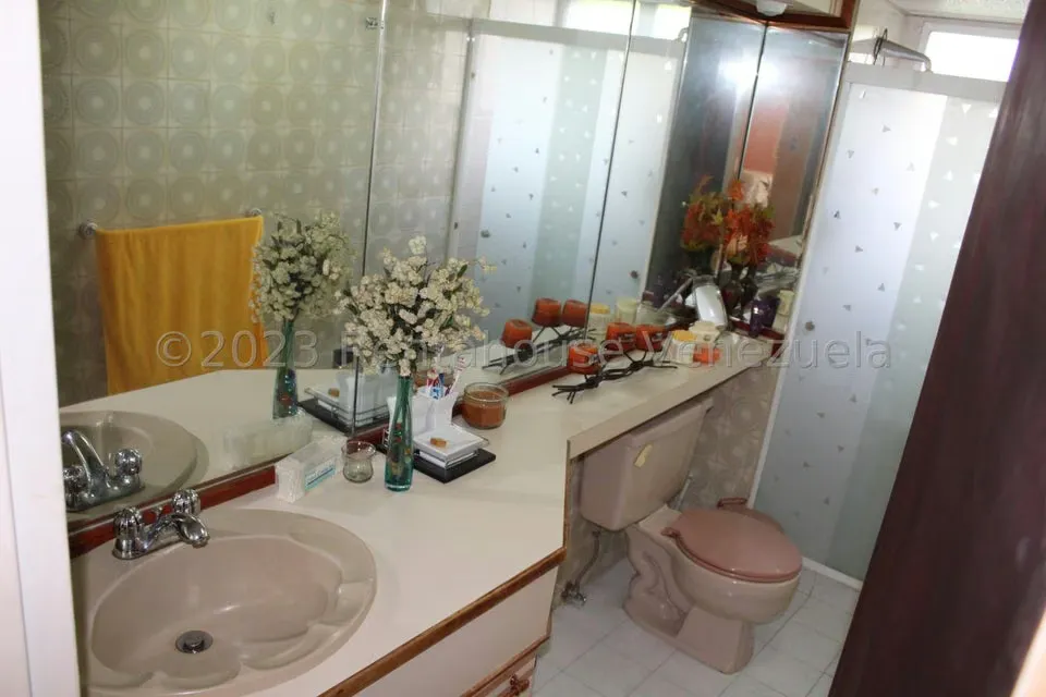 Apartamento (1 Nivel) en Venta en La Urbina, Distrito Metropolitano - 20