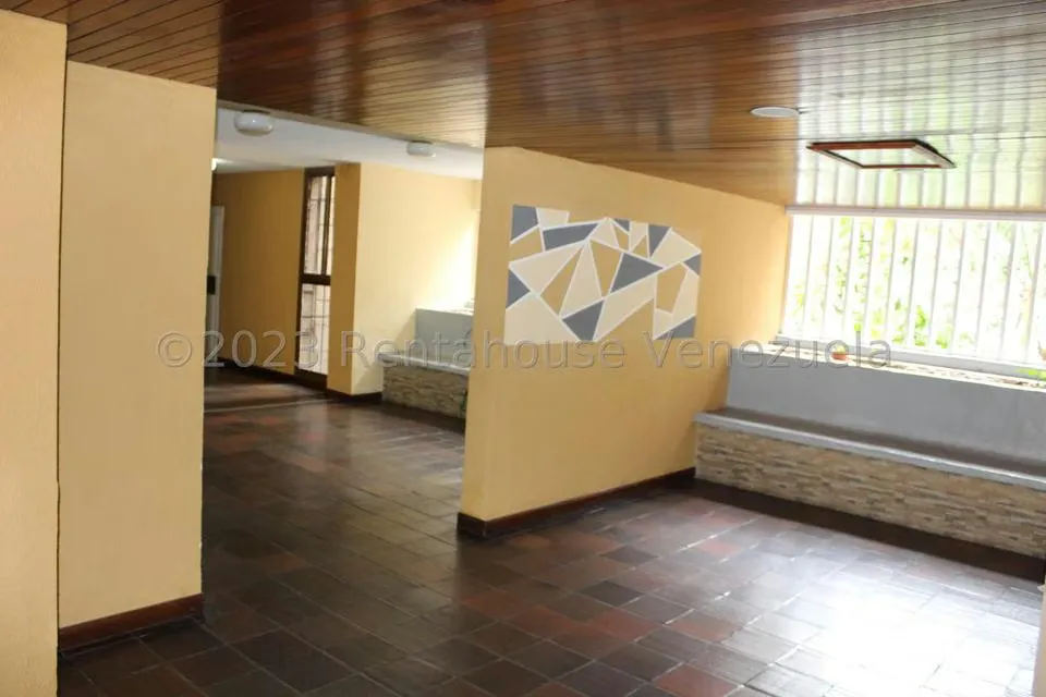 Apartamento (1 Nivel) en Venta en La Urbina, Distrito Metropolitano - 3