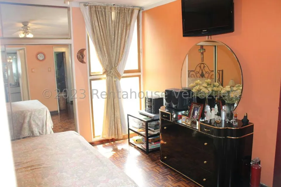 Apartamento (1 Nivel) en Venta en La Urbina, Distrito Metropolitano - 23