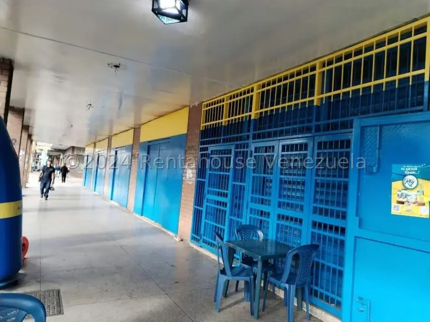 Edificio en Venta en Avenida Bolivar Sur, Carabobo - 2