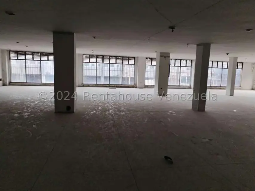 Edificio en Venta en Avenida Bolivar Sur, Carabobo - 35