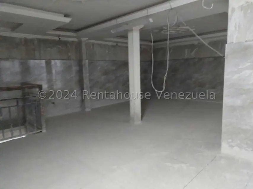 Edificio en Venta en Avenida Bolivar Sur, Carabobo - 45