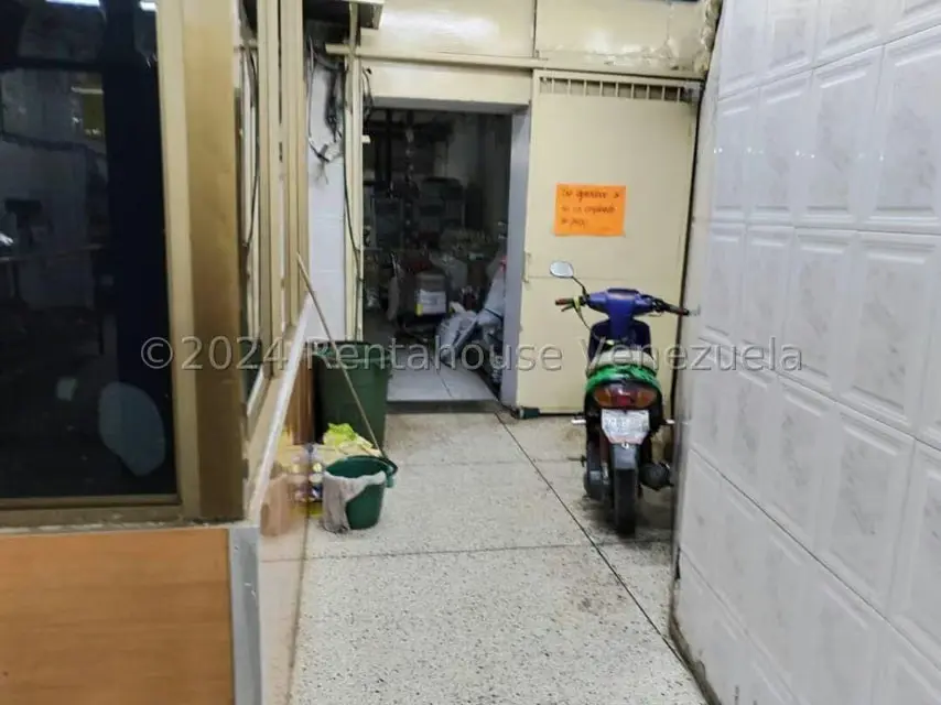 Edificio en Venta en Avenida Bolivar Sur, Carabobo - 56