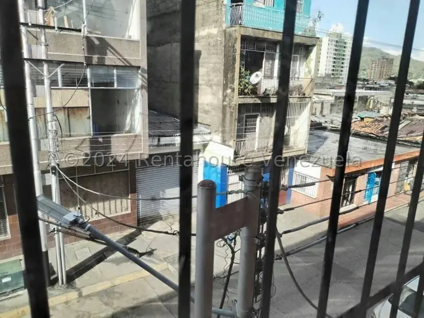 Edificio en Venta en Avenida Bolivar Sur, Carabobo - 62