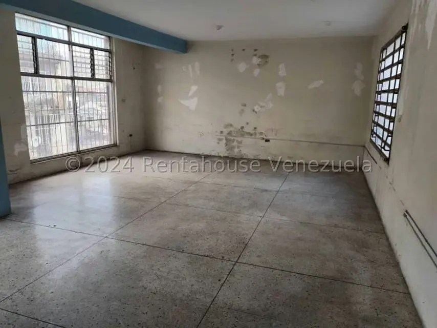 Edificio en Venta en Avenida Bolivar Sur, Carabobo - 63
