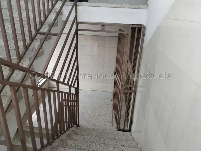 Edificio en Venta en Avenida Bolivar Sur, Carabobo - 69