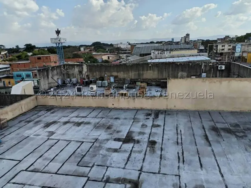 Edificio en Venta en Avenida Bolivar Sur, Carabobo - 72