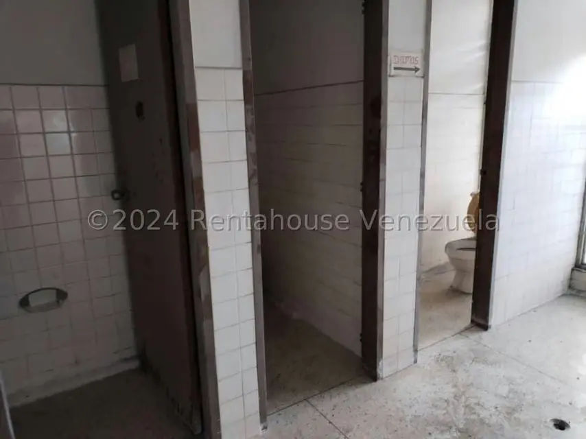 Edificio en Venta en Avenida Bolivar Sur, Carabobo - 76