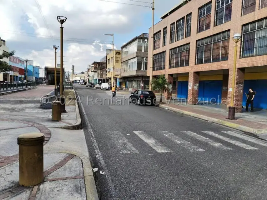Edificio en Venta en Avenida Bolivar Sur, Carabobo - 79