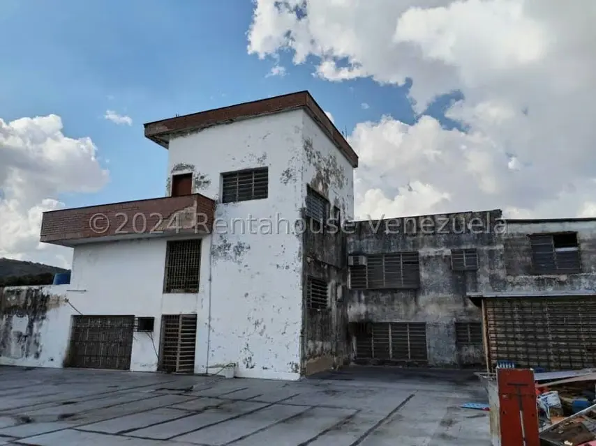 Edificio en Venta en Avenida Bolivar Sur, Carabobo - 82