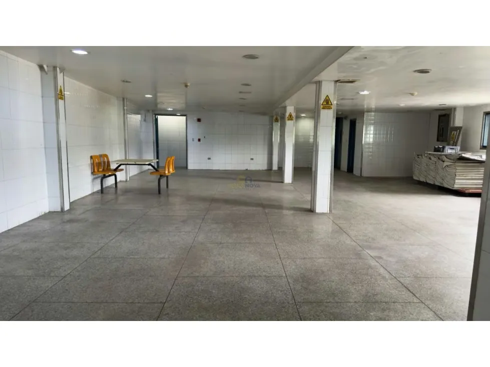 En Venta Edificio Comercial en Petare Av Francisco de Miranda - 15